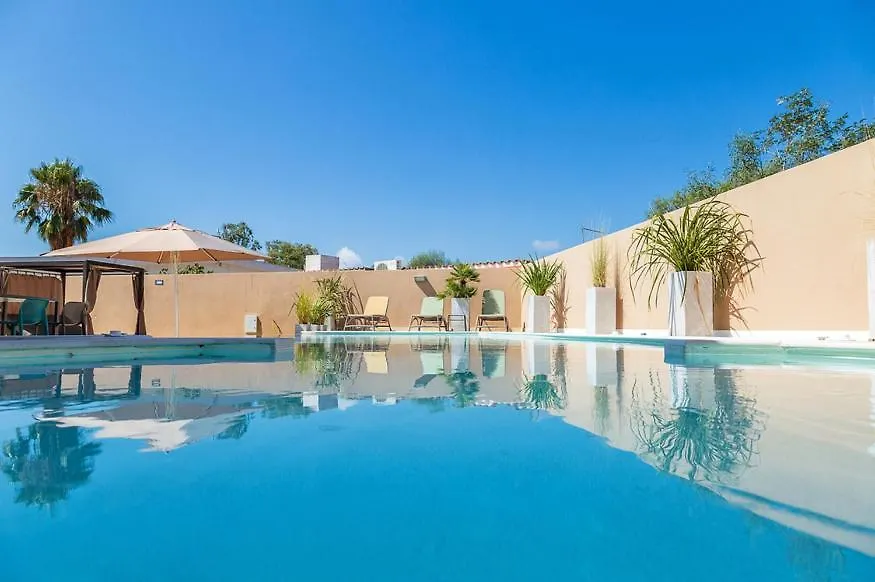 Affittacamere Resort Beach San Gemiliano Arbatax 0*,  Italy